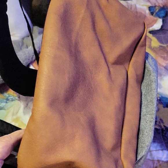 JanSport Gray and Tan Unisex Backpack - Picture 7 of 7